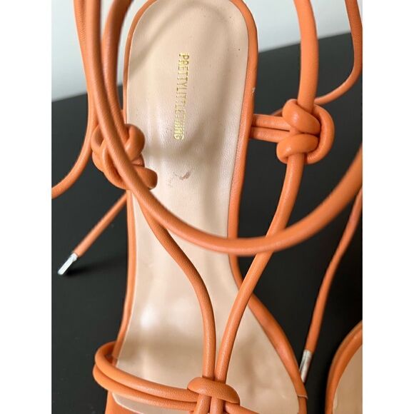 PRETTYLITTLETHING Square Knot Detail Toe Thong Lace Up High Heeled Sandals - Picture 7 of 15